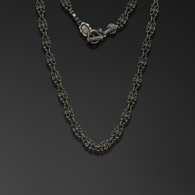“Quatrefoil” Chain