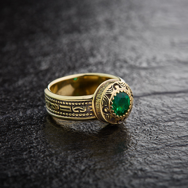 Protective signet ring bearing the words of the ‘Save and Protect’ prayer