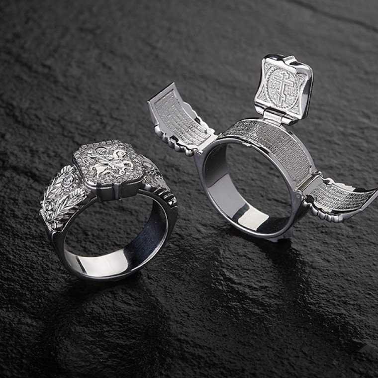 Foldable signet ring of the Miracle of Saint George and the Dragon 