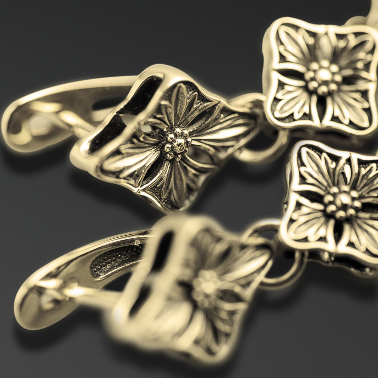 The “Floral” Earrings